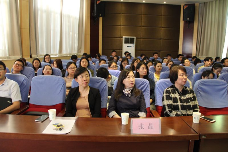 金融学院举办2018届优秀研究生成长心得分享会1.jpg